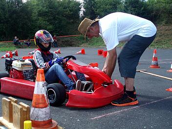 Fünf Go-Karts besitzt der ADAC-Ortslub Bad Kissingen für motorsportbegeisterte Kinder und Jugendliche. Foto: Rauch