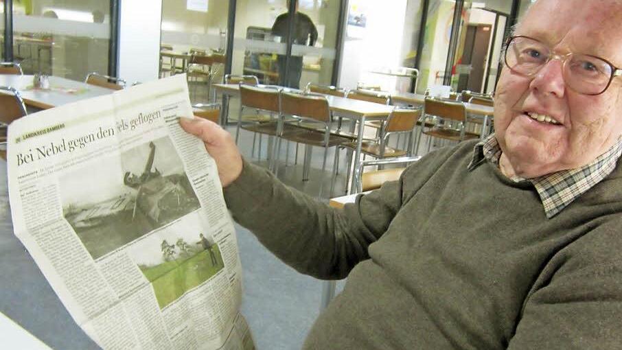 Elmar Dippold wurde durch einen FT-Bericht auf ein Ereignis aufmerksam, das er am 13. Januar 1936 auf dem Staffelberg miterlebte: Den Flugzeugabsturz einer Junkers W 34, bei dem vier der fünf Insassen ums Leben kamen. Foto: Matthias Einwag Elmar Dippold wurde durch einen FT-Bericht auf ein Ereignis aufmerksam, das er am 13. Januar 1936 auf dem Staffelberg miterlebte: Den Flugzeugabsturz einer Junkers W 34, bei dem vier der fünf Insassen ums Leben kamen. Foto: Matthias Einwag