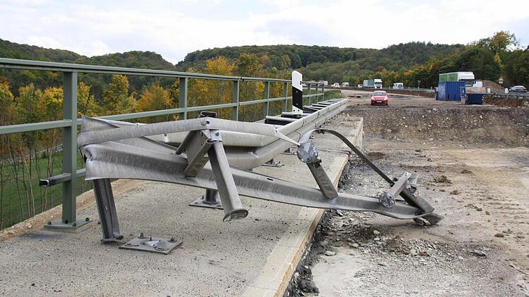 Eindrücke vom Abriss der Klöffelsberg-Brücke. Foto: Ralf Ruppert