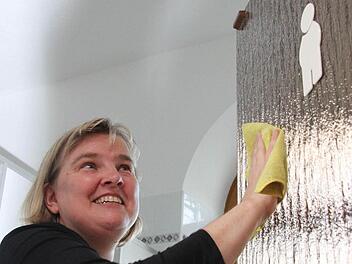 Mann, o Mann: In der Männertoilette entdeckt Renate nicht immer Erquickliches.