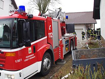Die Feuerwehr beim Einsatz am Seelacher Berg. Foto: Marco Meißner