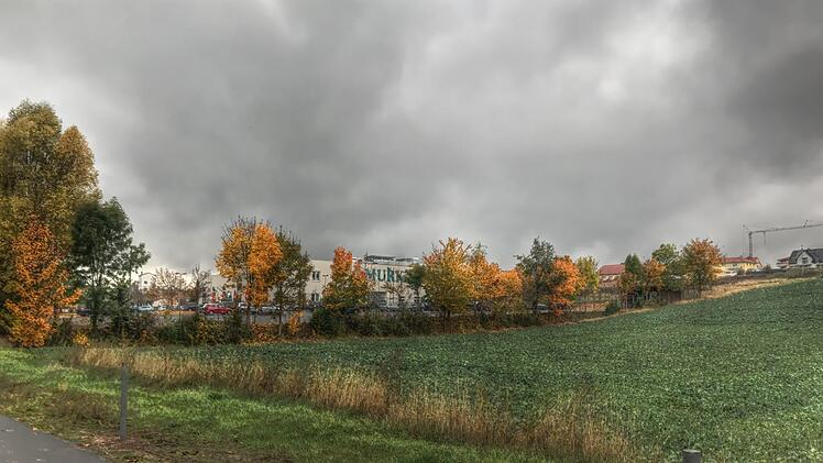Dunkle Wolken über dem Unternehmen Murk. Unter dem Dach ist die Stimmung ebenfalls trübe.  Foto: Michael Busch