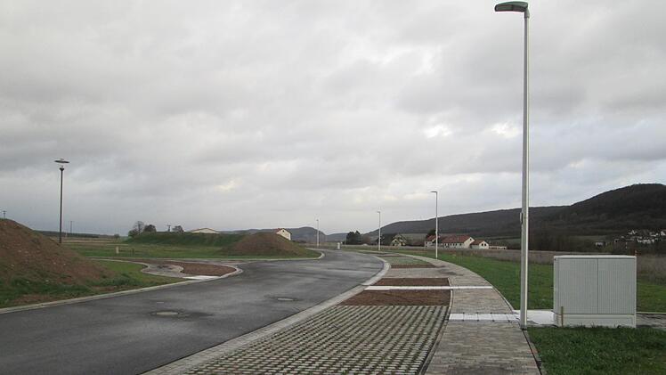 Im viel angefragten Baugebiet "Trimberger Weg" im Ortsteil Elfershausen beginnen jetzt die Grundstücksverkäufe.  Bernd Kleinschmidt