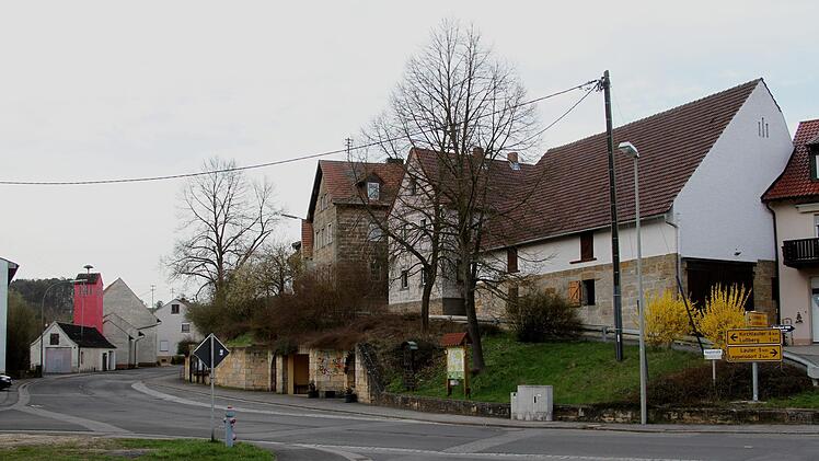 Der Blick auf den Schulberg und die Haltestelle, die barrierefrei umgestaltet wird.Günther Geiling