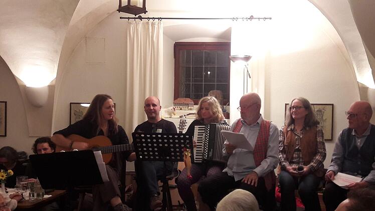 Milli Genth, Detlev Beck, Sabine Häring, Bernt Sieg, Bärbel Fürst und Jens Müller-Rastede im Deutschherrnkeller.