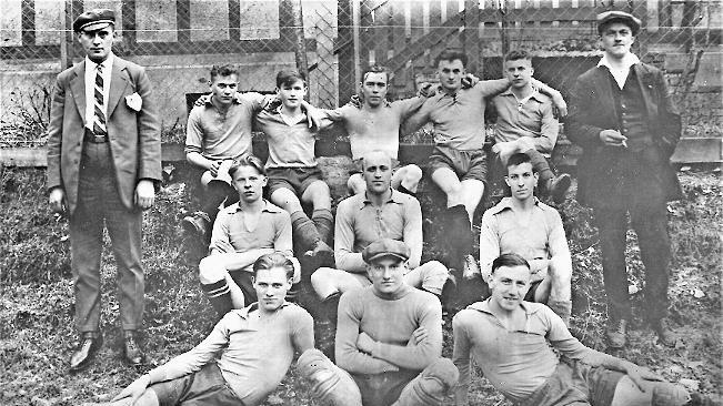 Als kampfstark galten die Kleintettauer Fußballer, hier die Mannschaft im Jahre 1930.