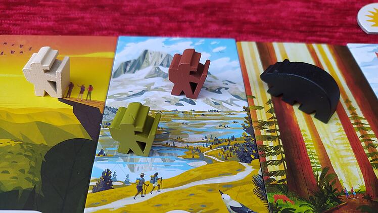 Spiele-Test Trails: Rezension des kompakten Familienspiels rund ums Wandern