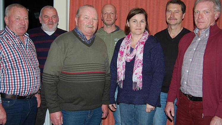 Das neue Führungsteam des Obst- und Gartenbauvereins: Walter Huppmann, Otto Martin, Herbert Büchner, Dietmar Dunkel, Heike Manger, Walter Hugo und Friedel Weigand (von links).  Fotos: Günther Straub