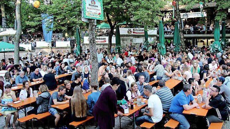 Sommerkirchweih 2018: Guter Besuch am Donnerstag  Foto: sae