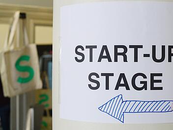 Der Weg von einer Idee hin zu einer eigenen Firma verläuft nicht immer gradlinig. Auch einmal Umwege in Kauf zu nehmen, erfordert Mut. Foto: Jens Kalaene/dpa