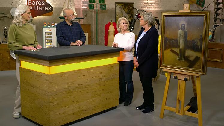 Horst Lichter war in der Montagsausgabe der ZDF-Trödelshow "Bares für Rares" sichtlich gerührt, als Daniela und Michaela aus München die Geschichte hinter dem sakralen Erbstück erzählten. Die verstorbene Mutter hatte sich den Verkauf des Bildes in der Sendung gewünscht. Doch die Händler zeigten sich bei dem Schätzpreis skeptisch ...
