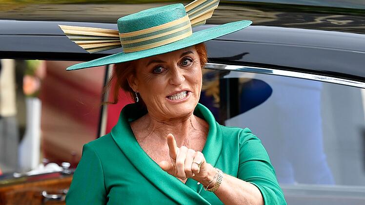 Schreibt sie oder schreibt sie doch kein Buch &uuml;ber ihre Verwicklung in die Epstein-Aff&auml;re? Sarah Ferguson hat entsprechende Berichte &uuml;ber ein Enth&uuml;llungsbuch zur&uuml;ckgewiesen.
