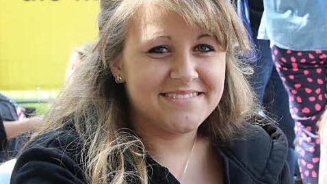 Steffi, 23 Jahre alt, ist aus Weiden in der Oberpfalz angereist.