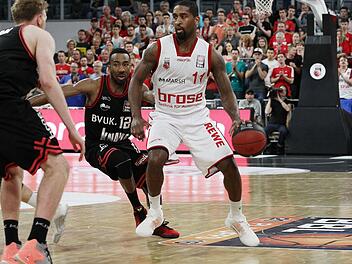 Foto vom 1.Playoffspiel der Brose Baskets gegen W&uuml;rzburg. Foto: sportpress