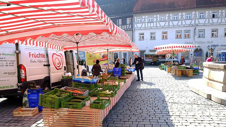 Der Wochenmarkt war weniger gut besucht als sonst. Foto: privat