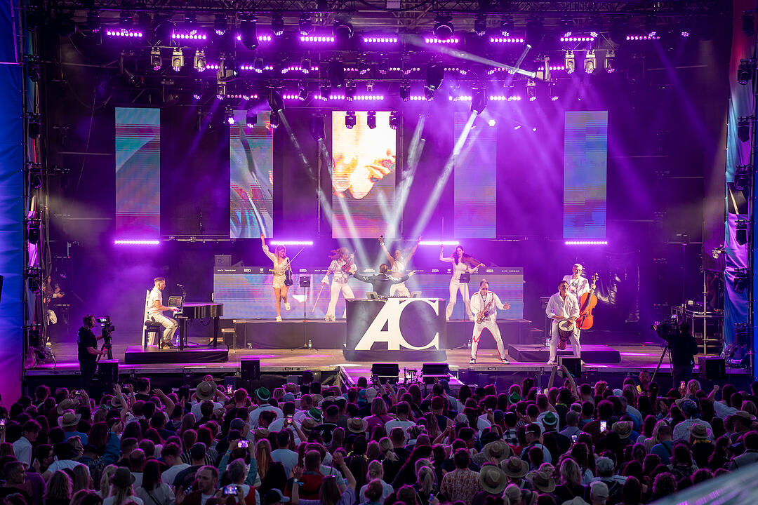 Das Sommerfestival f&uuml;r alle, die feiern, tanzen und einfach gl&uuml;cklich sein wollen!