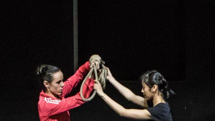 "Der Glöckner von Notre-Dame": Probenszene aus Mark McClains Ballett nach dem Roman von Victor Hugo. Die Neuproduktion feiert am 14. März Premiere.Foto: Jochen Berger