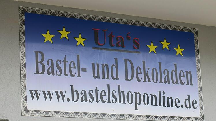 Seit 16 Jahren gibt es Utas Bastelladen in Lichtenfels, nun muss das Geschäft schließen.Bettina Dirauf