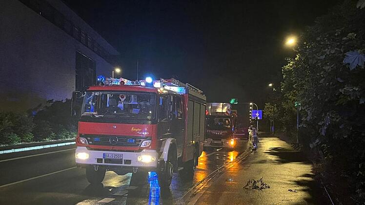 Bamberg: Rauchgeruch in Wohnhaus sorgt für nächtlichen Feuerwehreinsatz