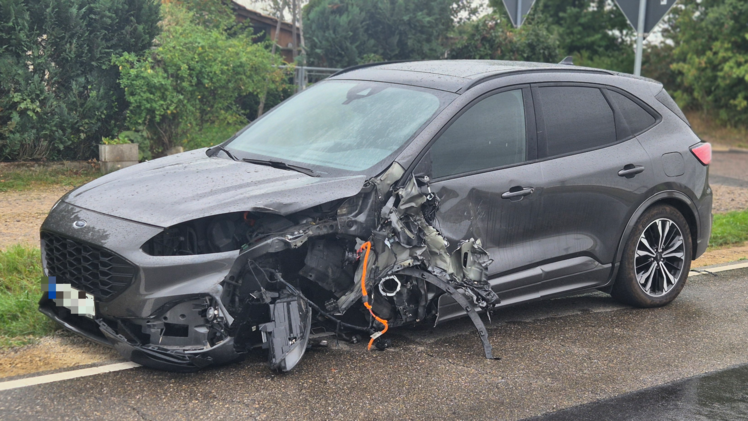 Zwei Verletzte und 40.000 Euro Schaden bei Unfall bei Nordheim