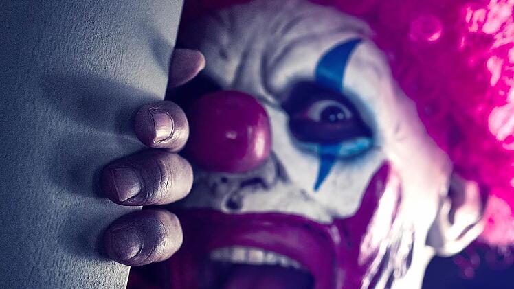 In Clownsaufmachung Leute zu erschrecken, wird kurzzeitig zur Mode, auch bei uns. Foto: Archiv/dpa