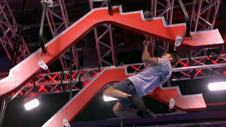 Ole Janek war, wie vier andere Top-Athleten, mit einem Safety-Pass ausgestattet. Sie konnten mit vollem Risiko auf Tempojagd gehen. Nur: Keiner buzzerte, alle schieden vorzeitig aus.