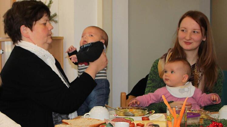 Nachwuchs braucht Bad Brückenau ganz dringend. Das Bild entstand im Familientreff La Mama. Foto: Ulrike Müller