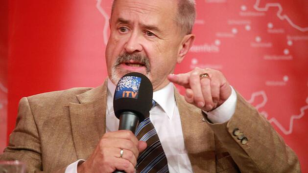 J&uuml;rgen W. Heike, wie man ihn kennt, hier beim Regionentalk im Oktober in Coburg Foto: Timo Geldner