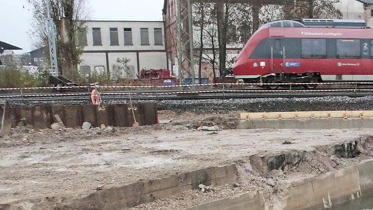 Die Wiesentbrücke muss nach Osten verbreitert werden. Foto: Josef Hofbauer
