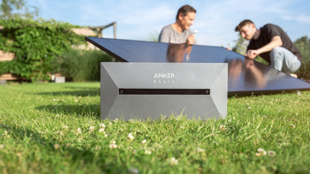 Balkonkraftwerk mit Speicher: Dieses Set ist so preiswert, dass es fast geschenkt ist