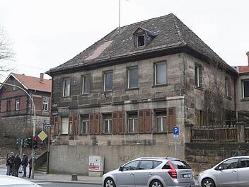 Die Leiche des 58-Jährigen wurde am Montagnachmittag in einem denkmalgeschützten Haus in Fürth aufgefunden.  Foto: NEWS5/Weier