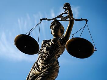 Zu wenig Gehalt bekommen? Ex-B&uuml;rgermeisterin klagt - und fordert saftige Nachzahlung