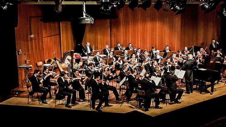 Impressionen vom Coburg-Gastspiel der Philharmonie der Nationen unter Leitung von Justus Frantz.Foto: Jochen Berger