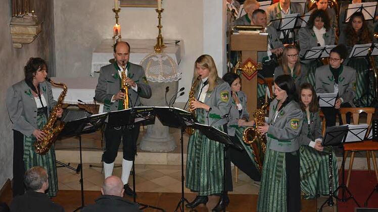 Weihnachtliches Konzert in Stangenroth  Foto: Björn Hein