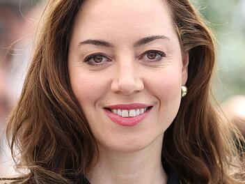 Die US-amerikanische Schauspielerin Aubrey Plaza ist schwanger.