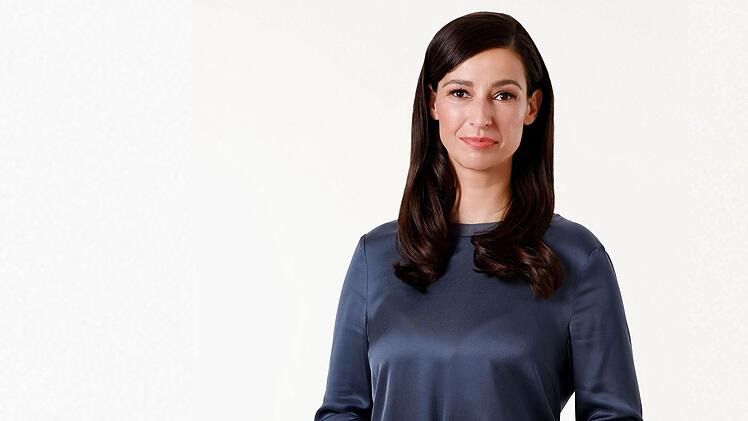 Auch Pinar Atalay wird am 6. September f&uuml;r RTL und ntv aktiv sein. Mit Nikolaus Blome diskutiert sie im Berliner Hauptstadtstudio zusammen mit namhaften G&auml;sten das Wahlergebnis.