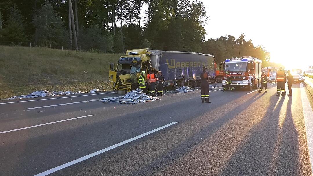 Lkw-Unfall auf A3 bei Kist