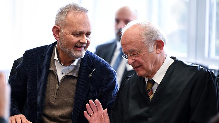 Streit um Abtreibung vor Gericht