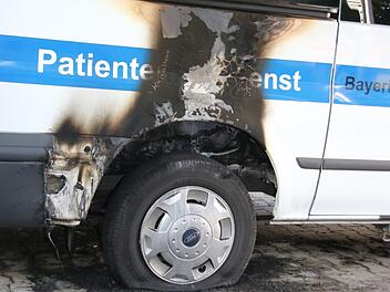 Das Feuer wurde am rechten Hinterrad gelegt. Foto: Katrin Geyer