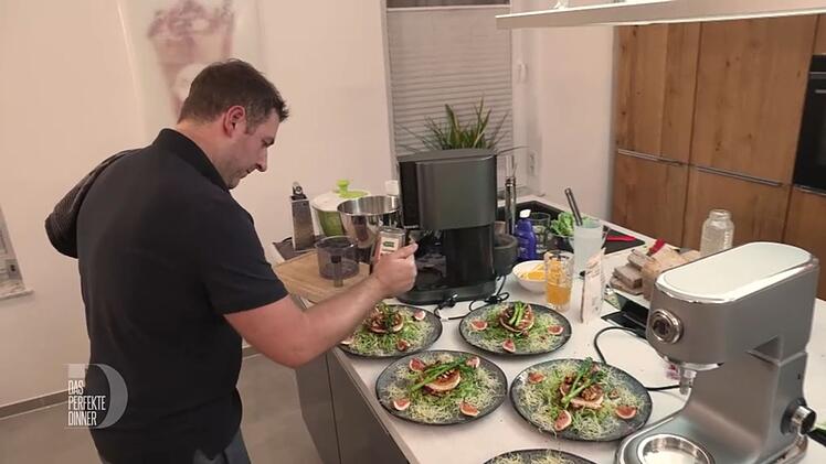 Schon die Vorspeise sieht bei Tim nach Haute Cuisine aus.