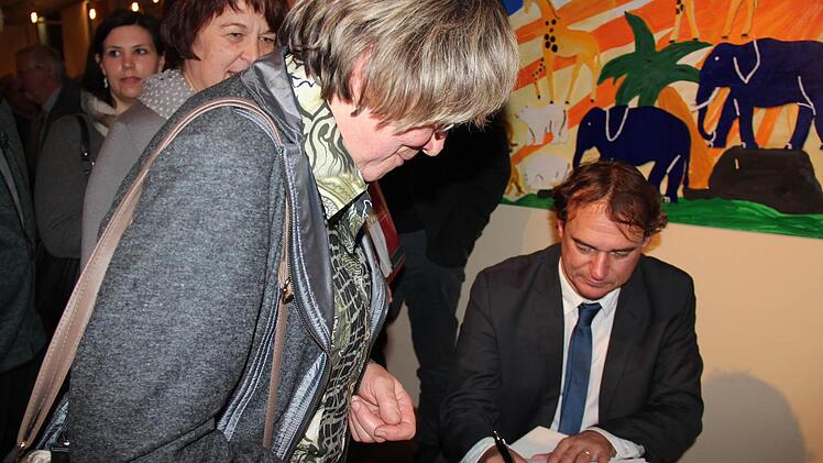 Englischs Signatur in seinen Büchern war begehrt. Foto: Johanna Blum