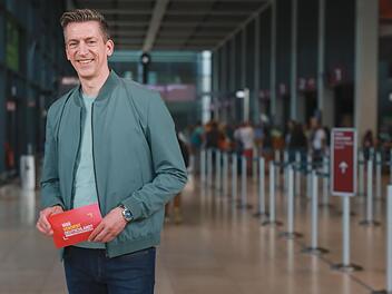 Steffen Hallaschka nimmt sich selbst nicht aus: Er verrät, wie viel er bei RTL verdient.
