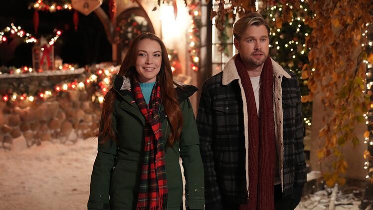 Und auch beruflich l&auml;uft es wieder f&uuml;r Lohan: Im Netflix-Weihnachtsfilm "Falling For Christmas" (2022) spielet sie ihre erste Hauptrolle seit langer Zeit.