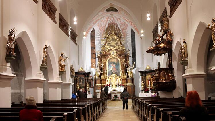 Nun erstrahlt die Georgskirche  in neuem Glanz.