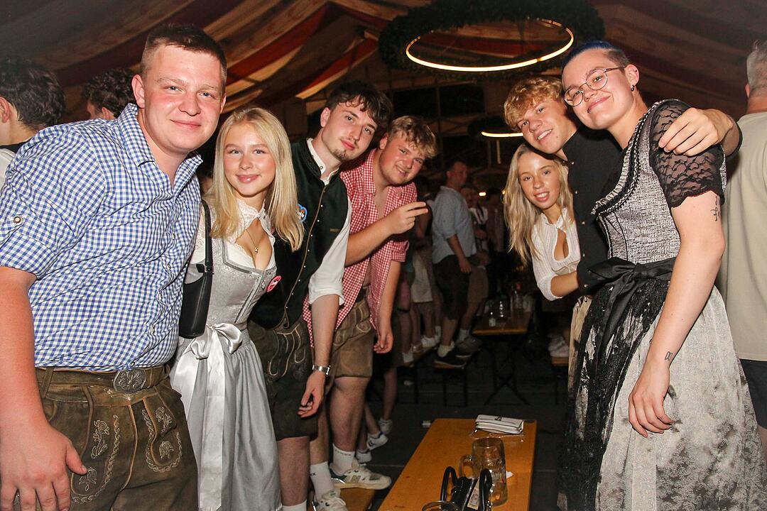 Frontal Party Pur feierte ihre Premiere bei der Bierwoche.
