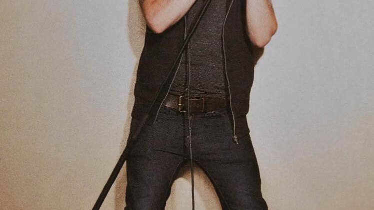 Alle Figuren sind realen Menschen nachempfunden. Das Beispiel des Musikers Dominik Batz von der Band Drake Stone zeigt... Repro: Ronald Rinklef