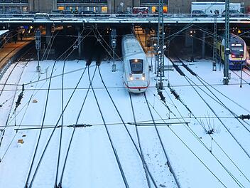 Nach Sturmtief Elli - Bahnverkehr im Norden wieder angelaufen