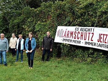 Im Oktober vergangenen Jahres hatten Bürger im Beisein von MdB Emmi Zeulner Lärmschutz gefordert - jetzt hat die Abgeordnete vor Ort über Fortschritte informiert.