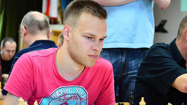 Alexander Seyb gewann zwei seiner neun Partien beim Schach-Turnier in Doha, drei Mal trennte er sich unentschieden. Foto: SC Forchheim