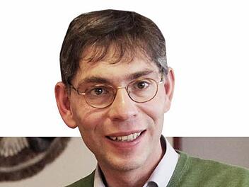 Pfarrer Christian Muschler freut sich über seine außergewöhnlich lebendige Kirchengemeinde. Foto: Josef Hofbauer